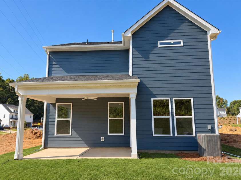 123 Plover Lane, Mooresville, NC 28115.  MLS# CAR4402778, YatesRealty ID 35944. 