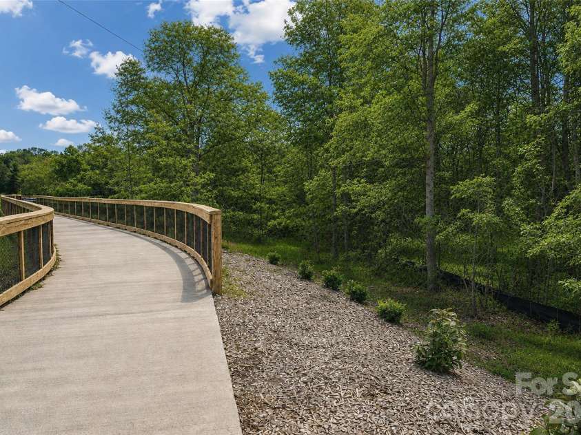 123 Plover Lane, Mooresville, NC 28115.  MLS# CAR4402778, YatesRealty ID 35944. 
