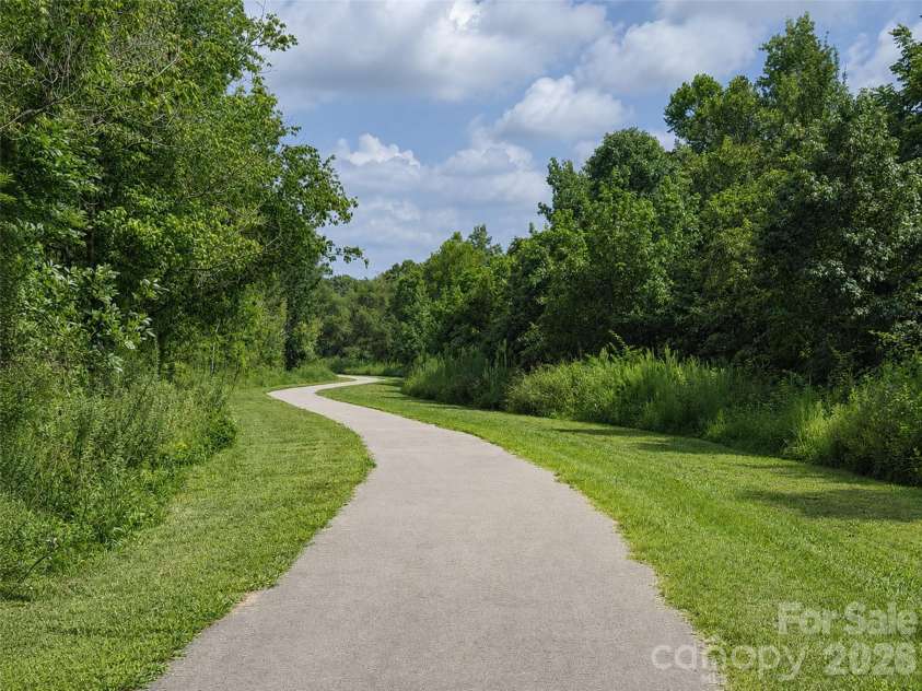 123 Plover Lane, Mooresville, NC 28115.  MLS# CAR4402778, YatesRealty ID 35944. 