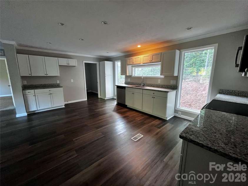 3153 Bear Trail Drive, Lenoir, NC 28645.  MLS# CAR4402335, YatesRealty ID 35946. 
