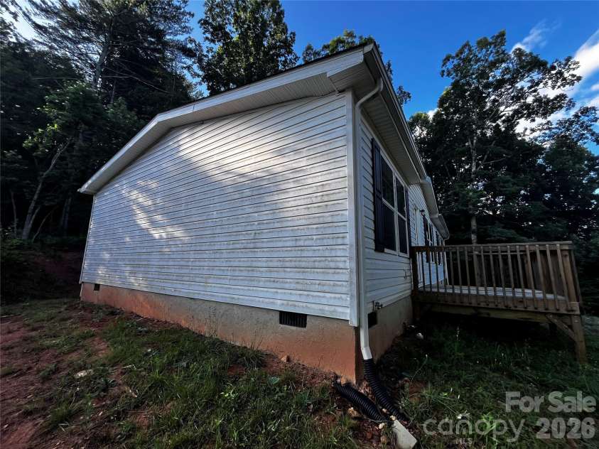 3153 Bear Trail Drive, Lenoir, NC 28645.  MLS# CAR4402335, YatesRealty ID 35946. 