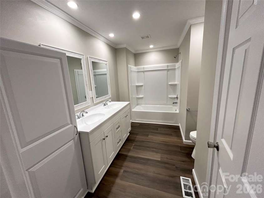 3153 Bear Trail Drive, Lenoir, NC 28645.  MLS# CAR4402335, YatesRealty ID 35946. 
