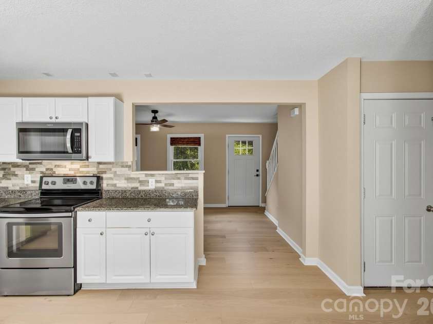 147 Birch Lane, Arden, NC 28704.  MLS# CAR4399222, YatesRealty ID 35947. 