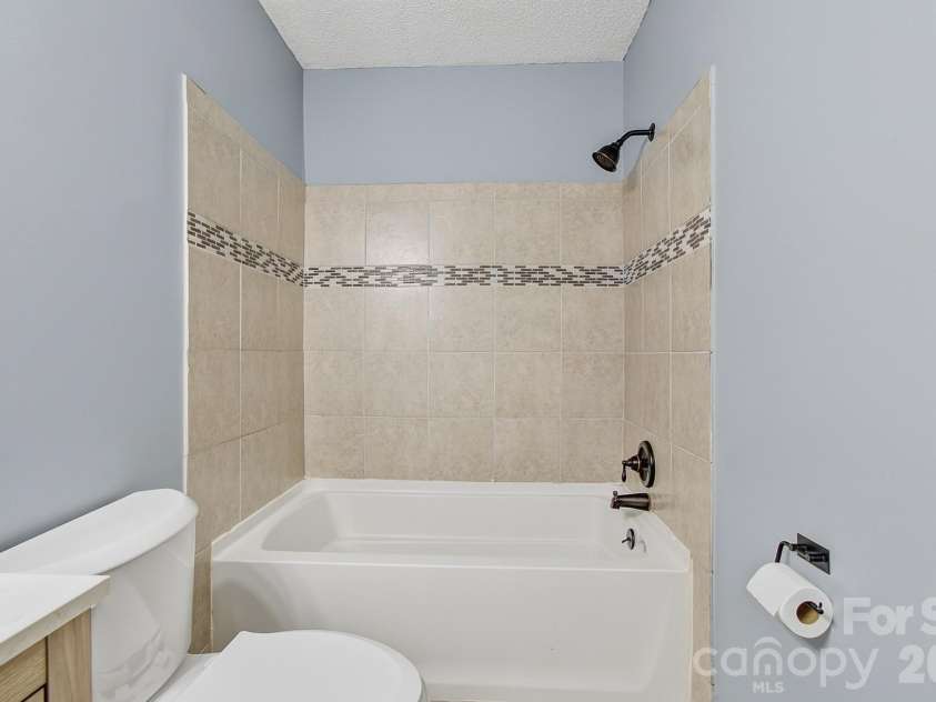 147 Birch Lane, Arden, NC 28704.  MLS# CAR4399222, YatesRealty ID 35947. 