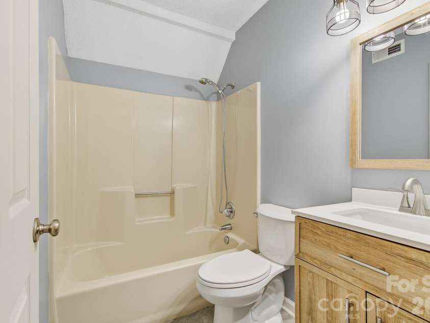 147 Birch Lane, Arden, NC 28704.  MLS# CAR4399222, YatesRealty ID 35947. 