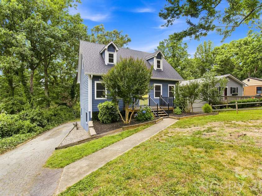 147 Birch Lane, Arden, NC 28704.  MLS# CAR4399222, YatesRealty ID 35947. 