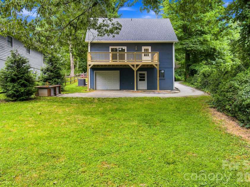 147 Birch Lane, Arden, NC 28704.  MLS# CAR4399222, YatesRealty ID 35947. 