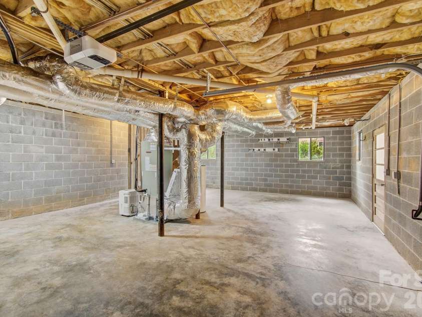 147 Birch Lane, Arden, NC 28704.  MLS# CAR4399222, YatesRealty ID 35947. 