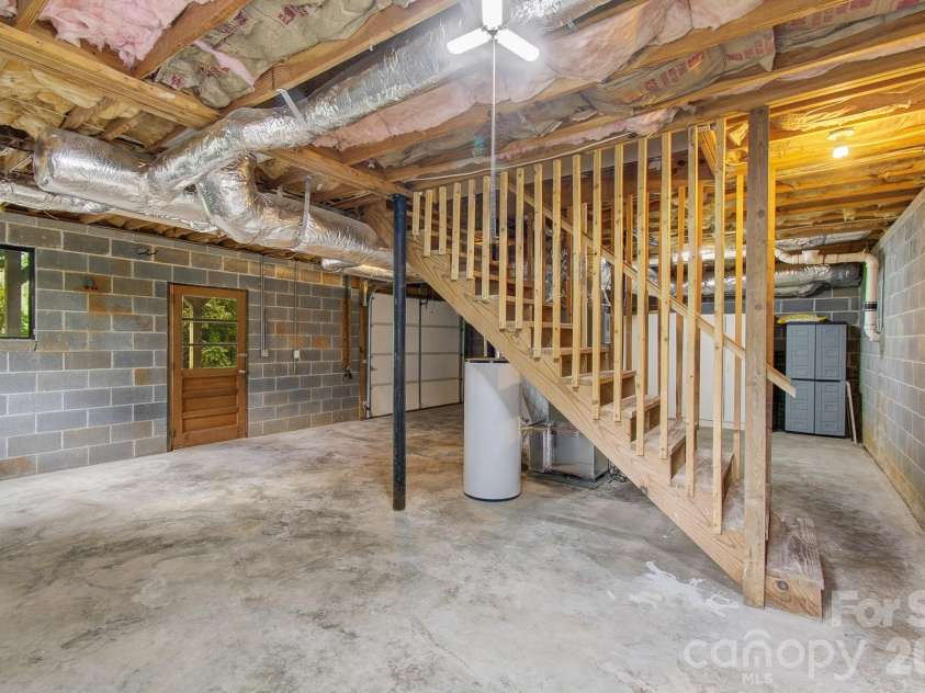 147 Birch Lane, Arden, NC 28704.  MLS# CAR4399222, YatesRealty ID 35947. 
