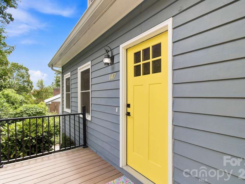 147 Birch Lane, Arden, NC 28704.  MLS# CAR4399222, YatesRealty ID 35947. 