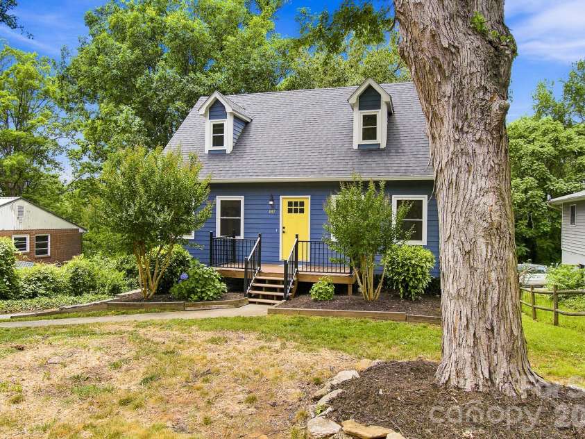 147 Birch Lane, Arden, NC 28704.  MLS# CAR4399222, YatesRealty ID 35947. 
