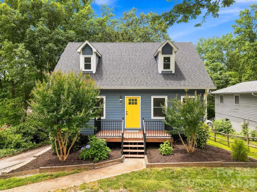 147 Birch Lane, Arden, NC 28704.  MLS# CAR4399222, YatesRealty ID 35947. 