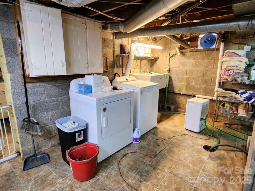 126 Gwyn Street, North Wilkesboro, NC 28659.  MLS# CAR4326568, YatesRealty ID 3595. 