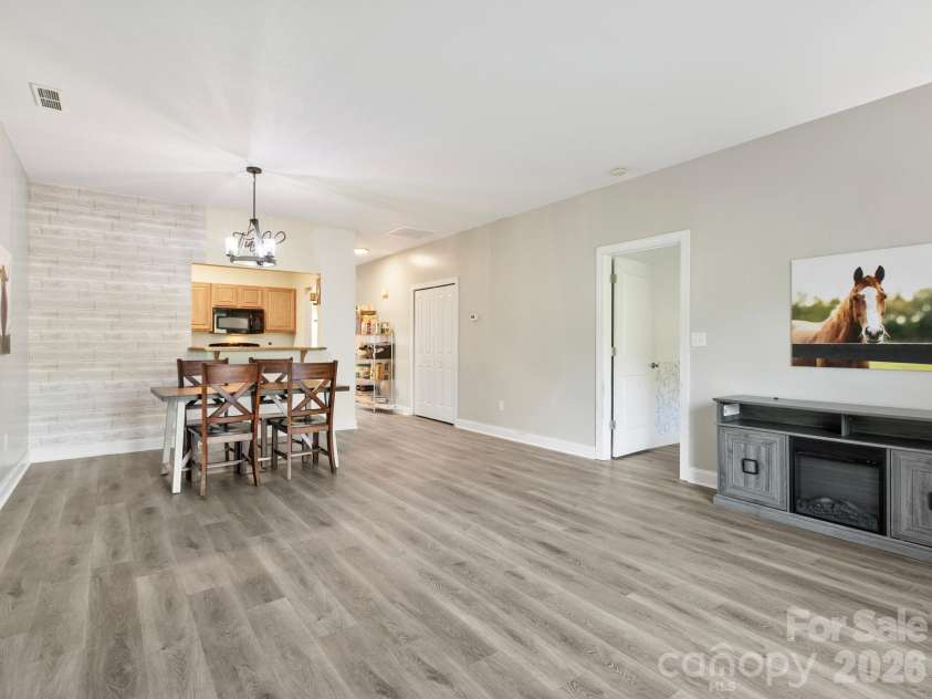 93 Foxden Drive, Fletcher, NC 28732.  MLS# CAR4412404, YatesRealty ID 35956. 
