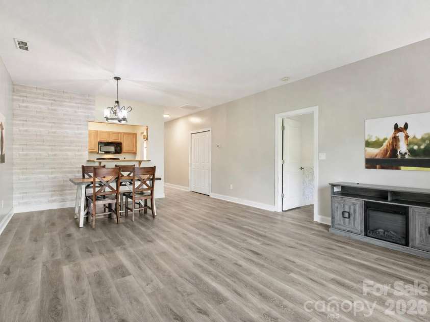 93 Foxden Drive, Fletcher, NC 28732.  MLS# CAR4412404, YatesRealty ID 35956. 