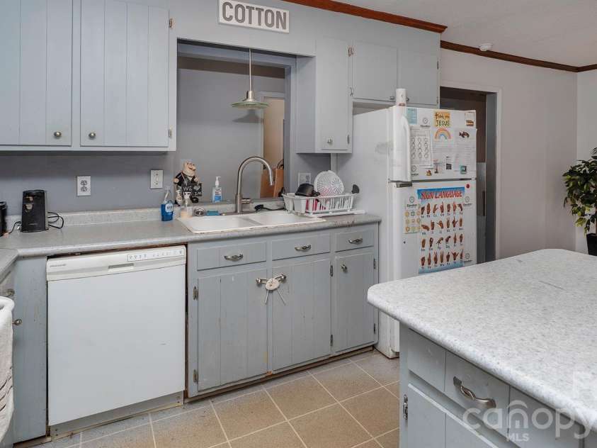 2521 Kempsar Lane, Monroe, NC 28110.  MLS# CAR4402656, YatesRealty ID 35958. 