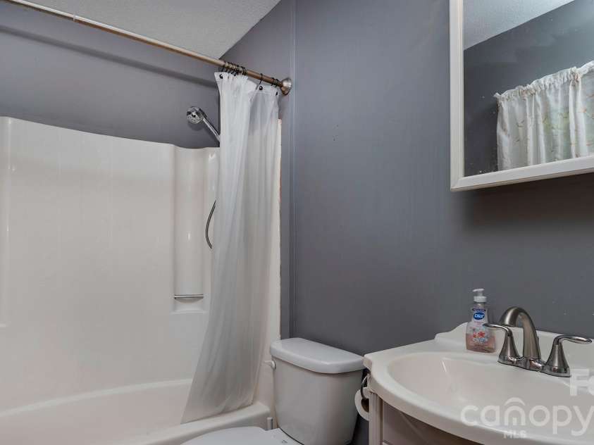 2521 Kempsar Lane, Monroe, NC 28110.  MLS# CAR4402656, YatesRealty ID 35958. 