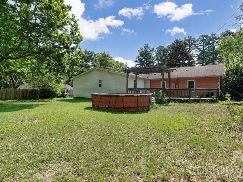 2521 Kempsar Lane, Monroe, NC 28110.  MLS# CAR4402656, YatesRealty ID 35958. 