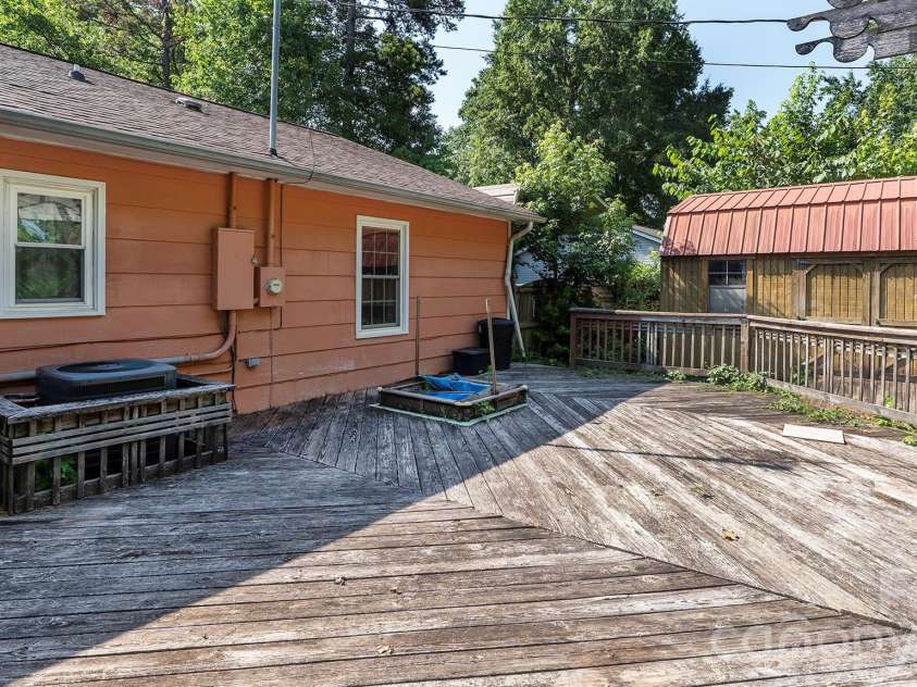 2521 Kempsar Lane, Monroe, NC 28110.  MLS# CAR4402656, YatesRealty ID 35958. 