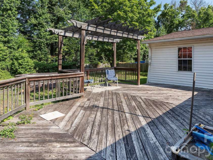 2521 Kempsar Lane, Monroe, NC 28110.  MLS# CAR4402656, YatesRealty ID 35958. 