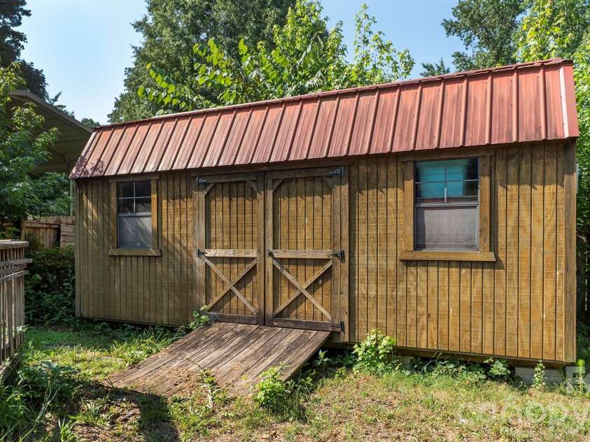 2521 Kempsar Lane, Monroe, NC 28110.  MLS# CAR4402656, YatesRealty ID 35958. 