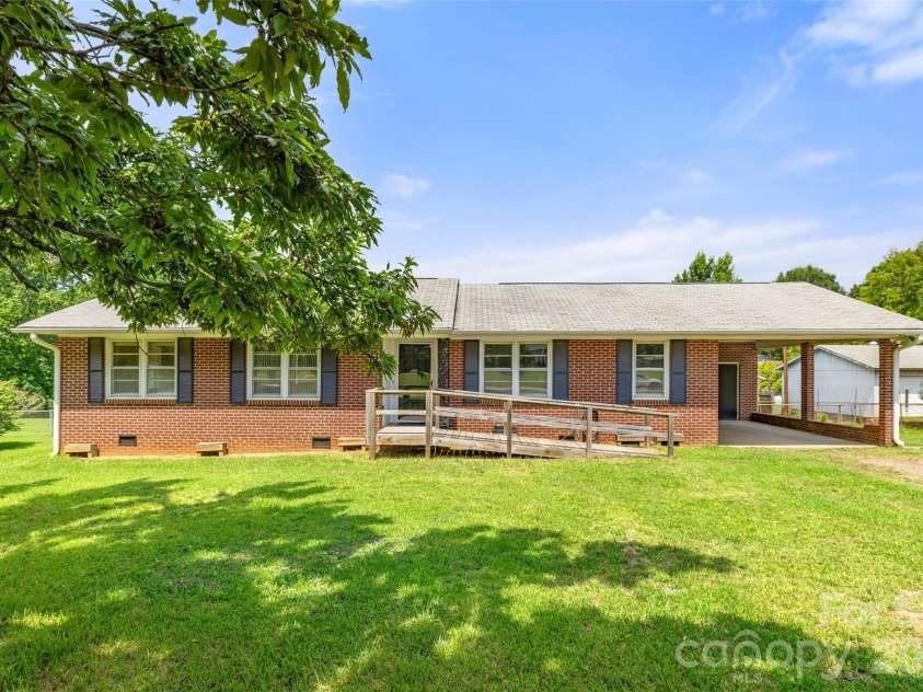 751 Springdale Road, Rock Hill, SC 29730.  MLS# CAR4401414, YatesRealty ID 35959. 