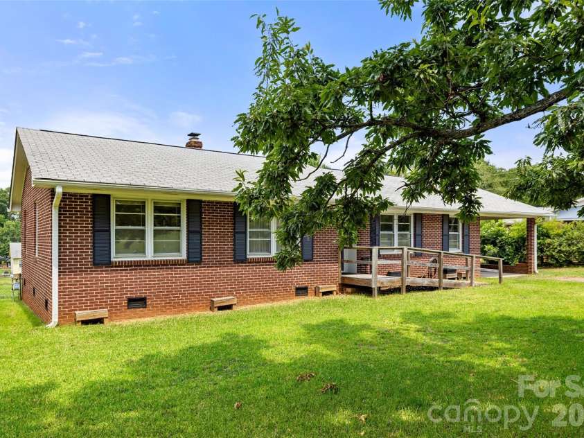 751 Springdale Road, Rock Hill, SC 29730.  MLS# CAR4401414, YatesRealty ID 35959. 
