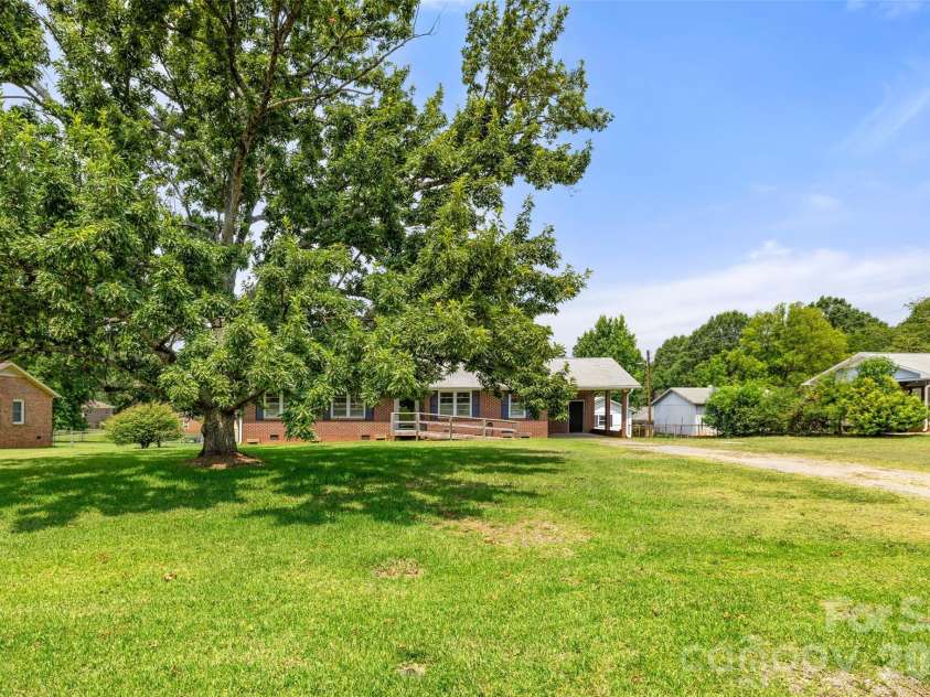 751 Springdale Road, Rock Hill, SC 29730.  MLS# CAR4401414, YatesRealty ID 35959. 