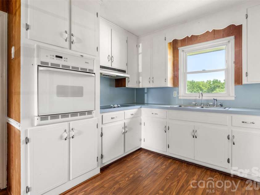 751 Springdale Road, Rock Hill, SC 29730.  MLS# CAR4401414, YatesRealty ID 35959. 