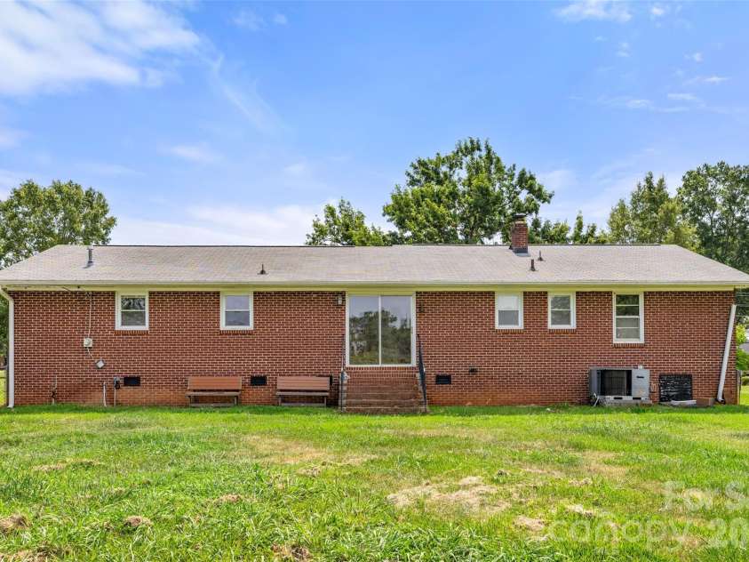 751 Springdale Road, Rock Hill, SC 29730.  MLS# CAR4401414, YatesRealty ID 35959. 