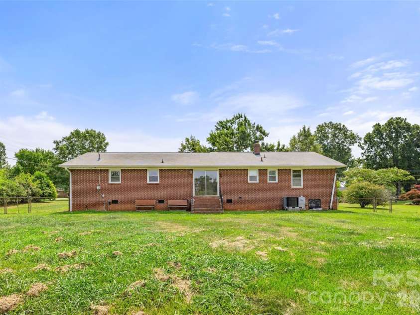751 Springdale Road, Rock Hill, SC 29730.  MLS# CAR4401414, YatesRealty ID 35959. 