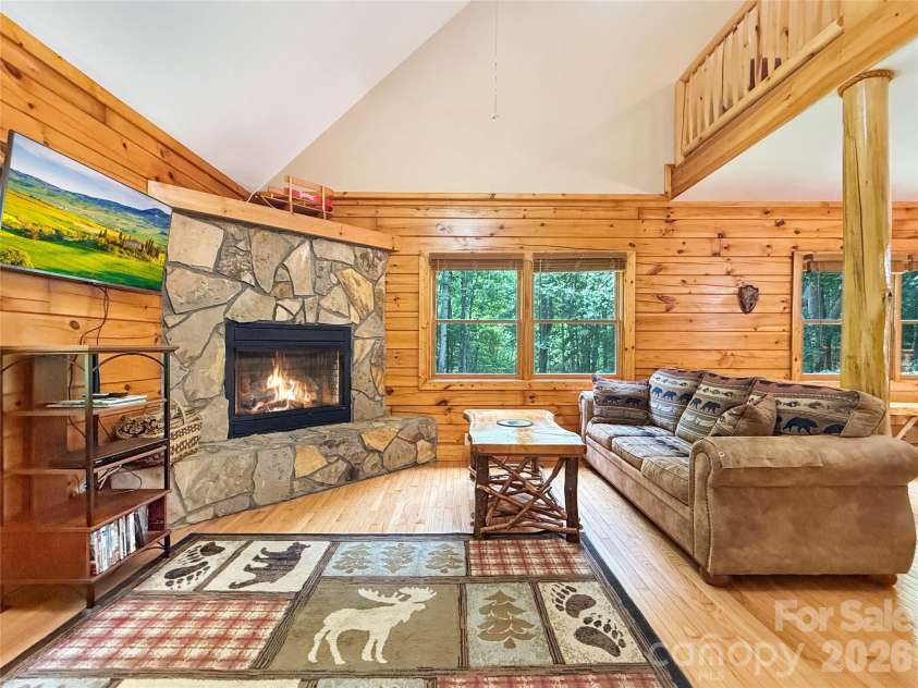 321 Grays Shadow Lane, Banner Elk, NC 28604.  MLS# CAR4402280, YatesRealty ID 35963. 
