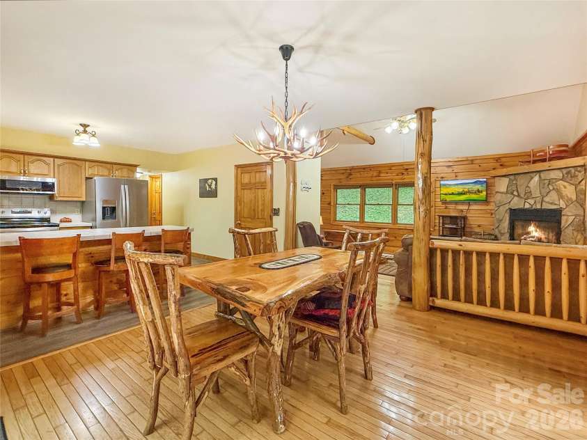 321 Grays Shadow Lane, Banner Elk, NC 28604.  MLS# CAR4402280, YatesRealty ID 35963. 