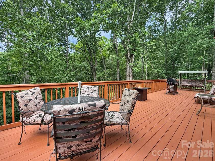 321 Grays Shadow Lane, Banner Elk, NC 28604.  MLS# CAR4402280, YatesRealty ID 35963. 