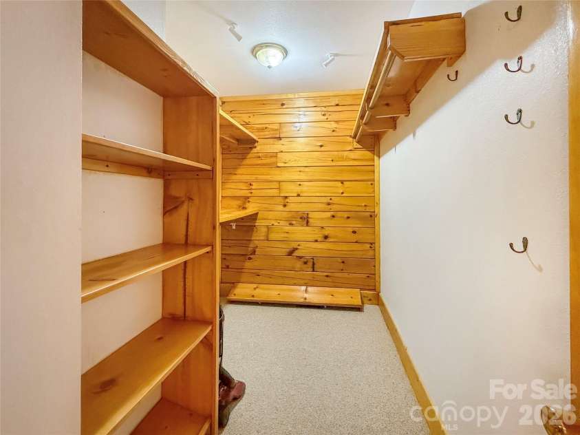 321 Grays Shadow Lane, Banner Elk, NC 28604.  MLS# CAR4402280, YatesRealty ID 35963. 