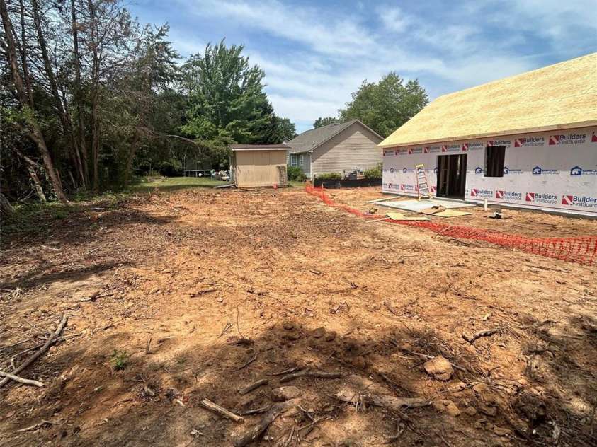 7588 Sarah Drive, Denver, NC 28037.  MLS# CAR4402918, YatesRealty ID 35966. 
