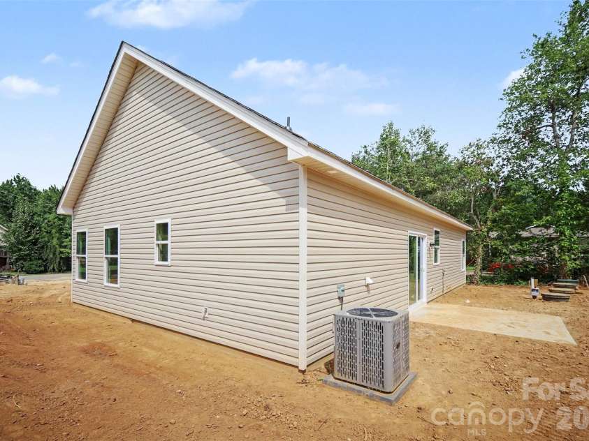 7588 Sarah Drive, Denver, NC 28037.  MLS# CAR4420221, YatesRealty ID 35966. 