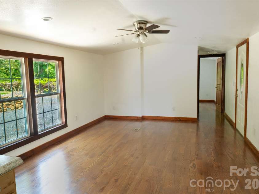 203 Justice Drive, Clyde, NC 28721.  MLS# CAR4400421, YatesRealty ID 35967. 