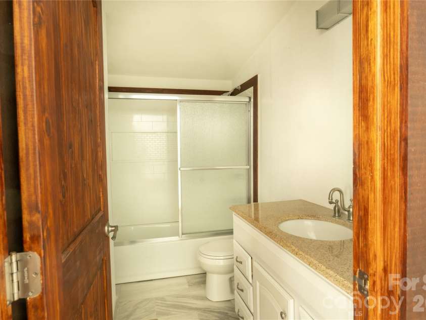 203 Justice Drive, Clyde, NC 28721.  MLS# CAR4400421, YatesRealty ID 35967. 
