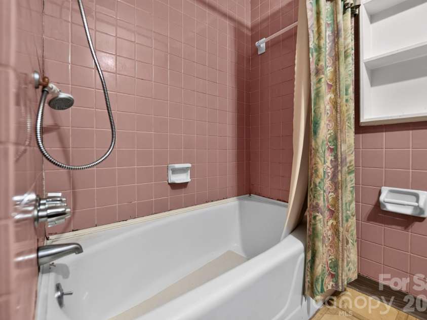 2578 Simpson Road, Burlington, NC 27217.  MLS# CAR4400746, YatesRealty ID 35968. 