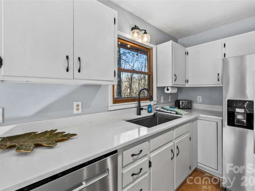 52 Treanors Place, Maggie Valley, NC 28751.  MLS# CAR4340093, YatesRealty ID 3597. 