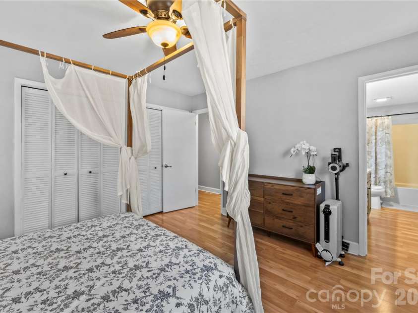 52 Treanors Place, Maggie Valley, NC 28751.  MLS# CAR4340093, YatesRealty ID 3597. 