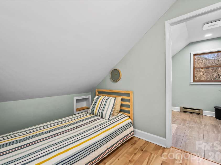 52 Treanors Place, Maggie Valley, NC 28751.  MLS# CAR4340093, YatesRealty ID 3597. 