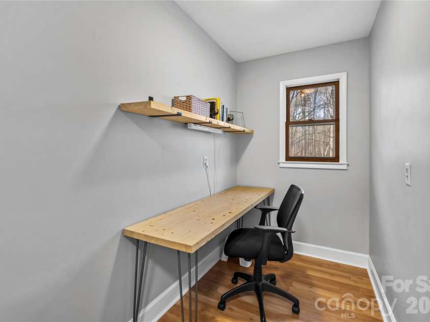 52 Treanors Place, Maggie Valley, NC 28751.  MLS# CAR4340093, YatesRealty ID 3597. 
