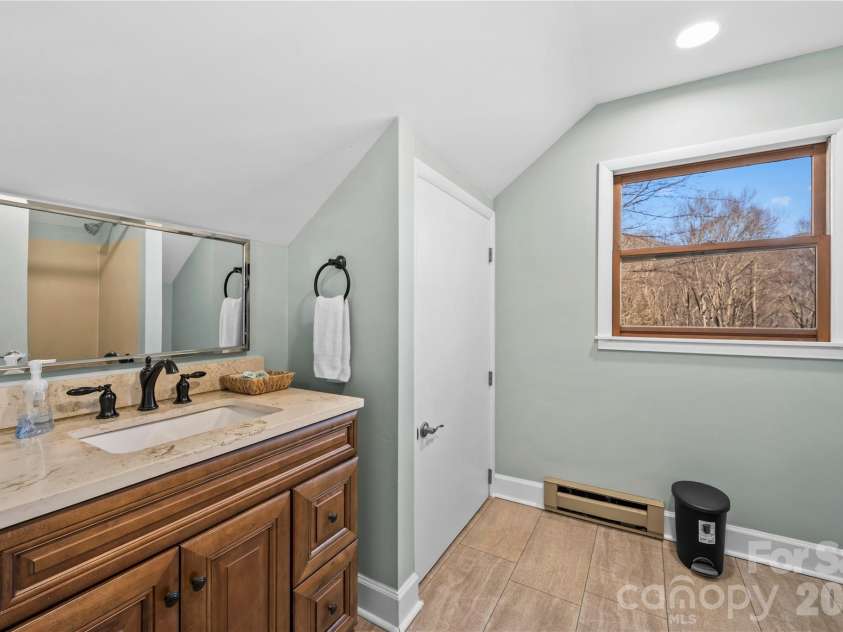 52 Treanors Place, Maggie Valley, NC 28751.  MLS# CAR4340093, YatesRealty ID 3597. 