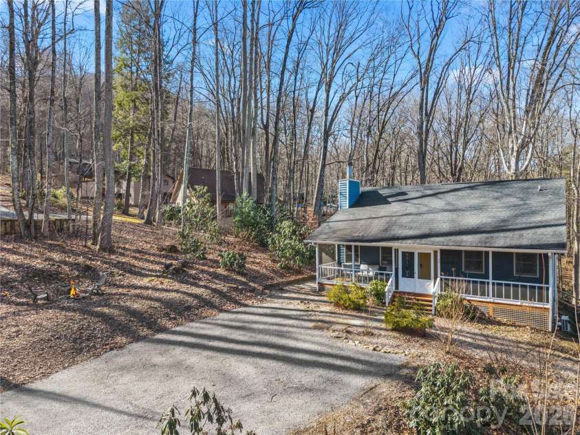 52 Treanors Place, Maggie Valley, NC 28751.  MLS# CAR4340093, YatesRealty ID 3597. 