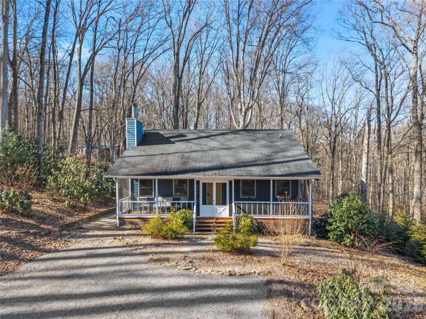 52 Treanors Place, Maggie Valley, NC 28751.  MLS# CAR4340093, YatesRealty ID 3597. 