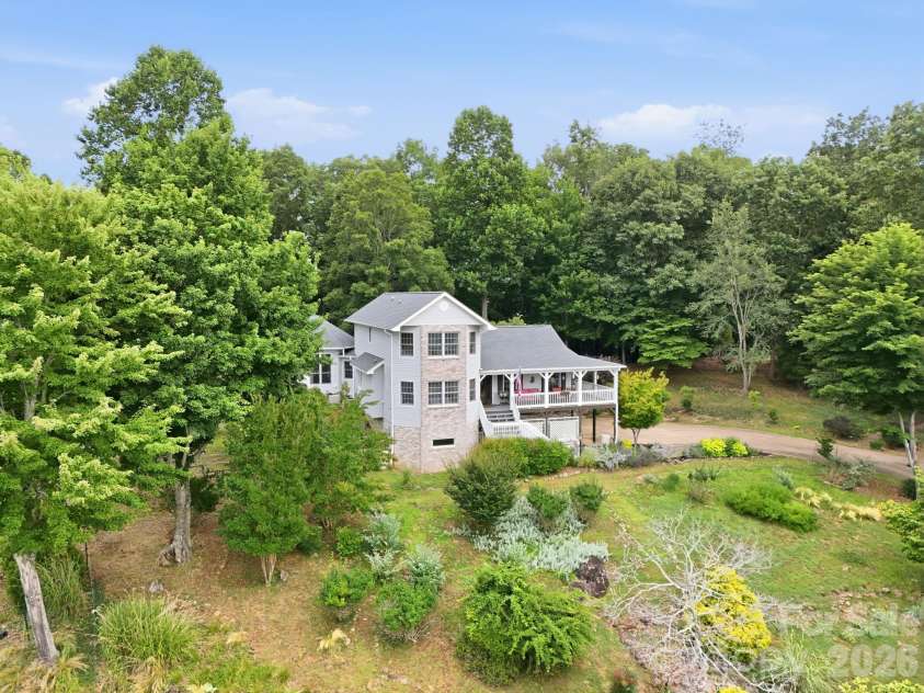 241 Alta Vista Drive, Candler, NC 28715.  MLS# CAR4402059, YatesRealty ID 35970. 