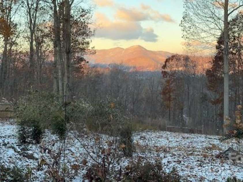 241 Alta Vista Drive, Candler, NC 28715.  MLS# CAR4402059, YatesRealty ID 35970. 