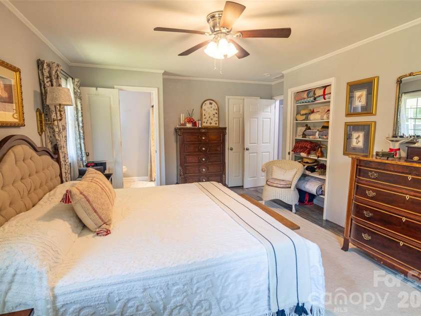 324 Country Club Circle, Shelby, NC 28150.  MLS# CAR4401280, YatesRealty ID 35971. 